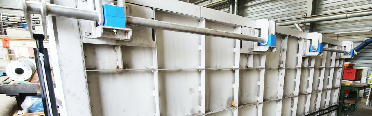 Verin-pour-trappe-tremie-ACTIL-4x-Hydro-Ouest